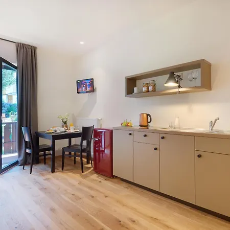 Historic Bircher Near Sterzing Aparthotel 3*